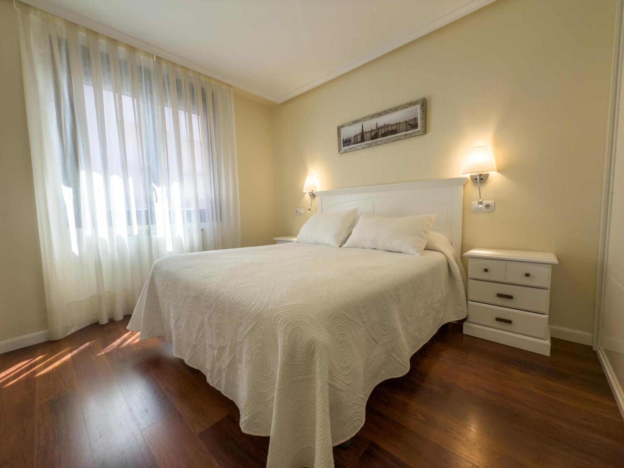 Apartamentos Verdemar Llanes Exteriér fotografie
