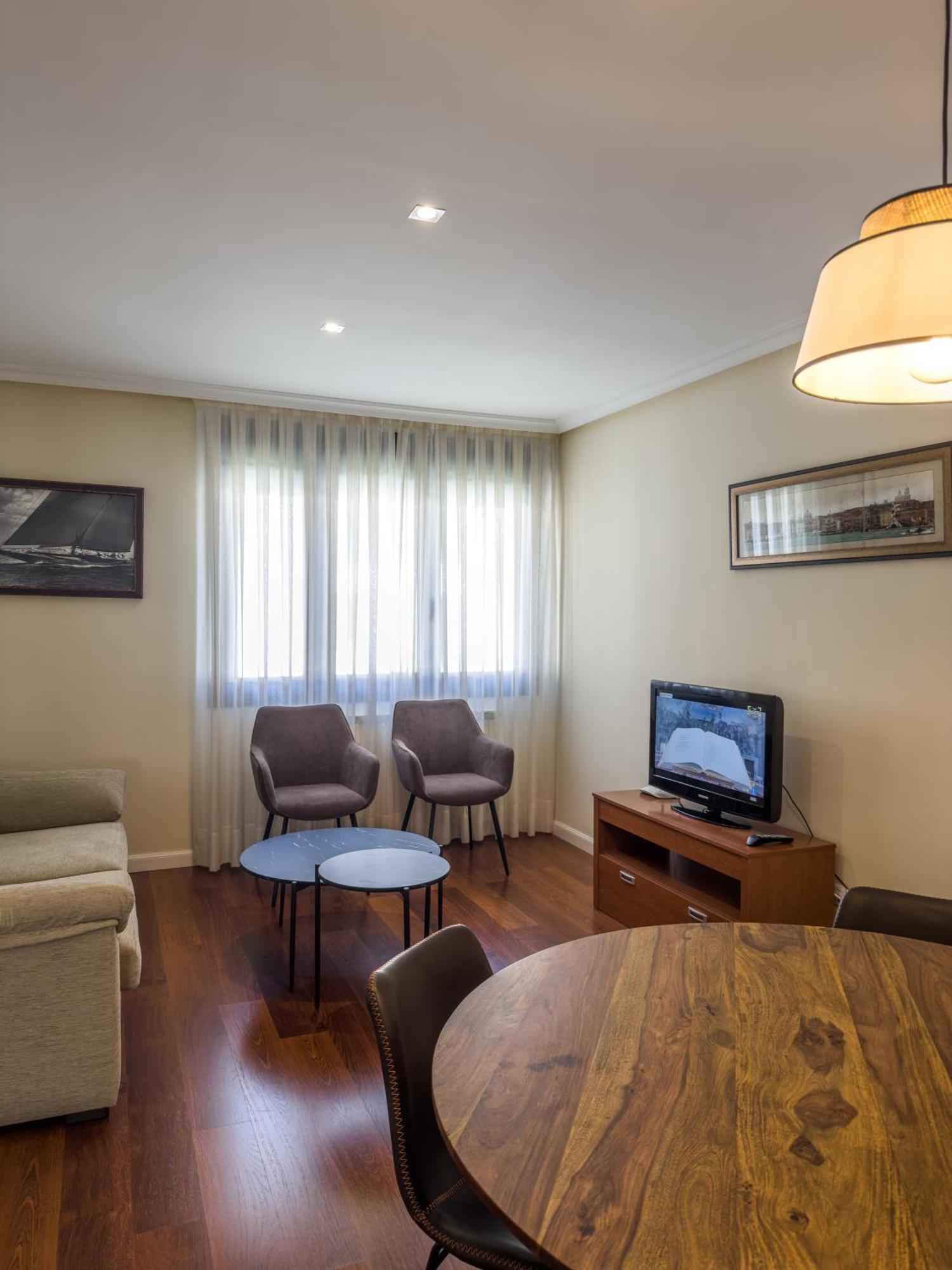 Apartamentos Verdemar Llanes Exteriér fotografie